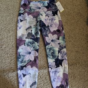 Old Navy compression leggings